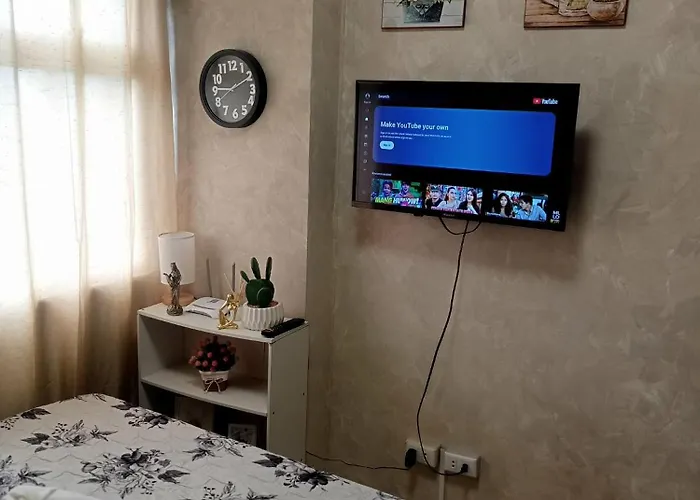 Apartment Urban Deca Tower At Mandaluyong